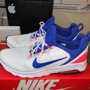Nike Mens running shoes